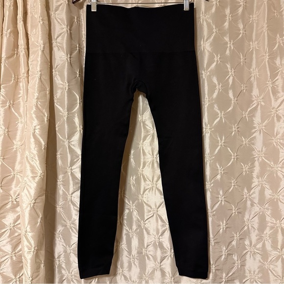 Spanx Look At Me Now Seamless Cropped Leggings Charcoal Grey Black - Picture 4 of 10